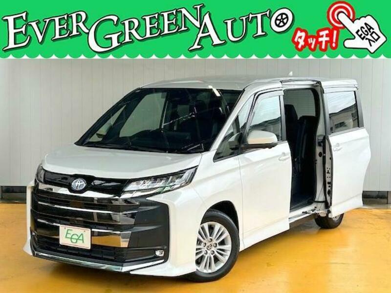TOYOTA NOAH