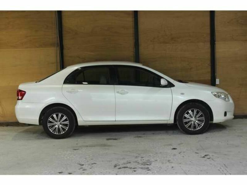 COROLLA AXIO