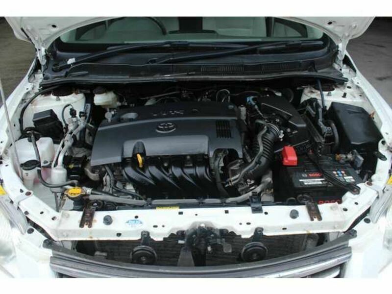 COROLLA AXIO