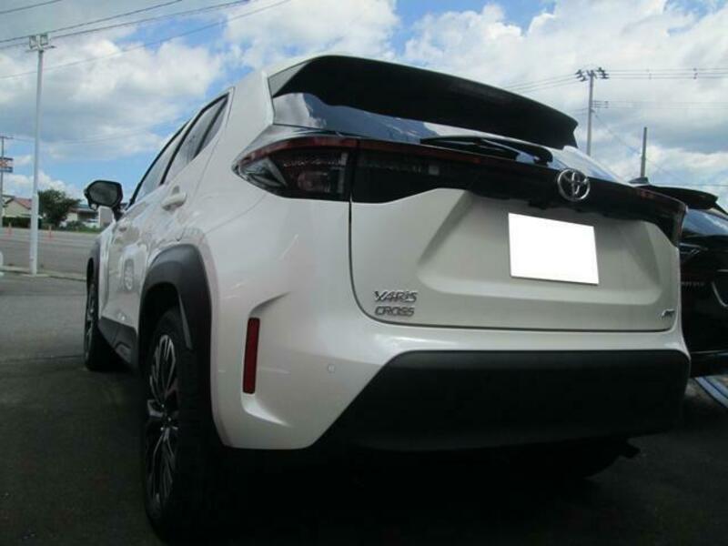 YARIS CROSS