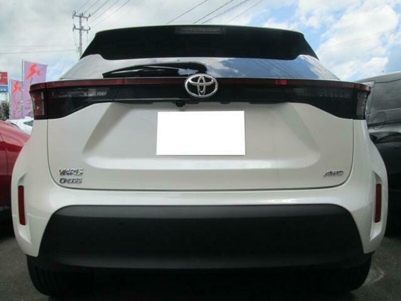 YARIS CROSS