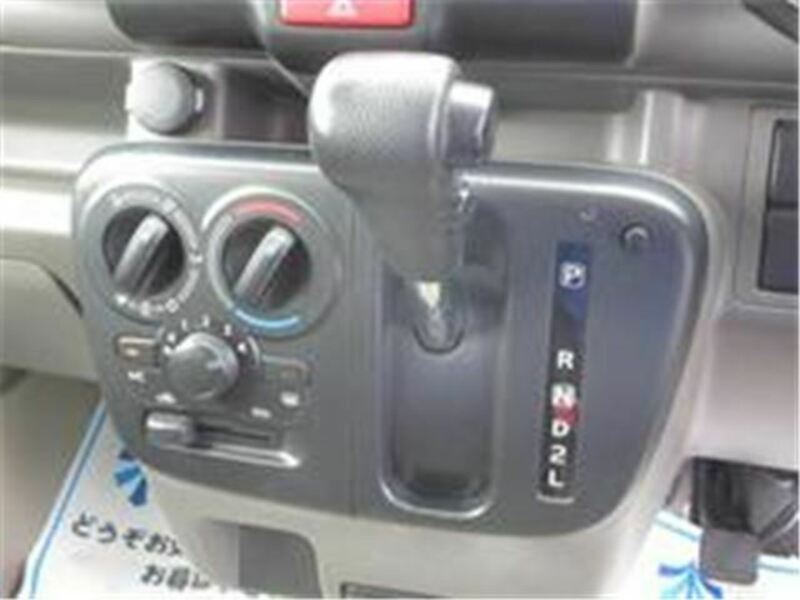 MINICAB VAN