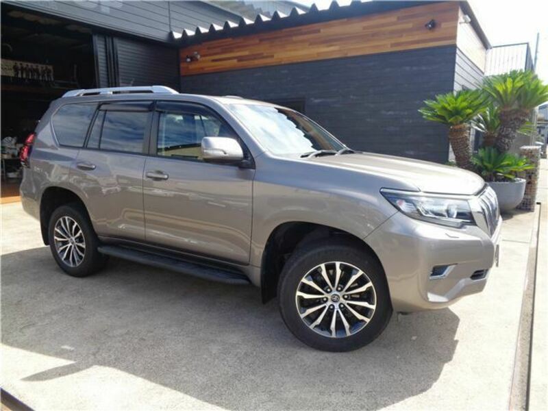 LAND CRUISER PRADO