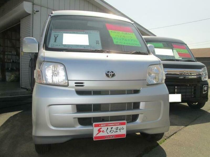 TOYOTA PIXIS VAN