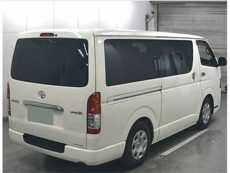 HIACE VAN