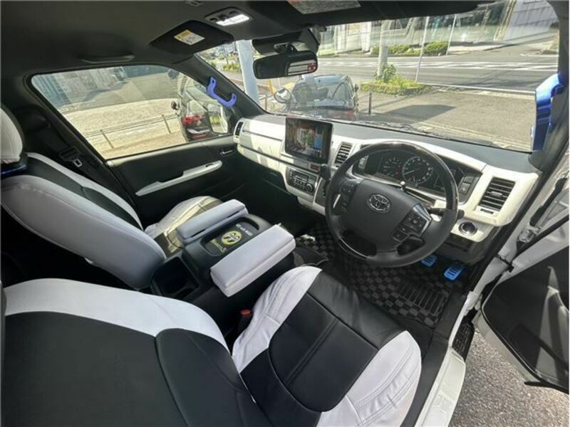 HIACE VAN