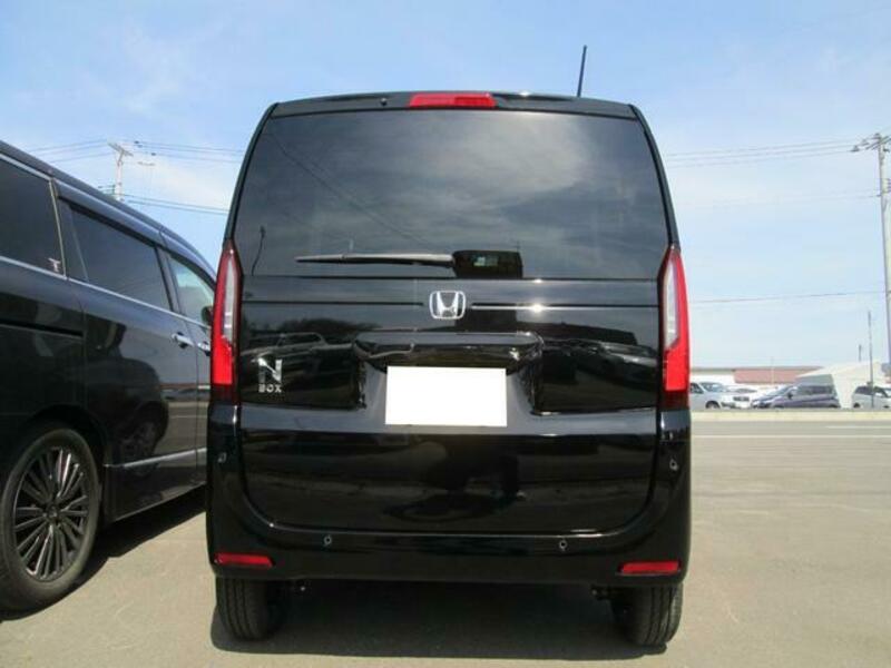 N BOX
