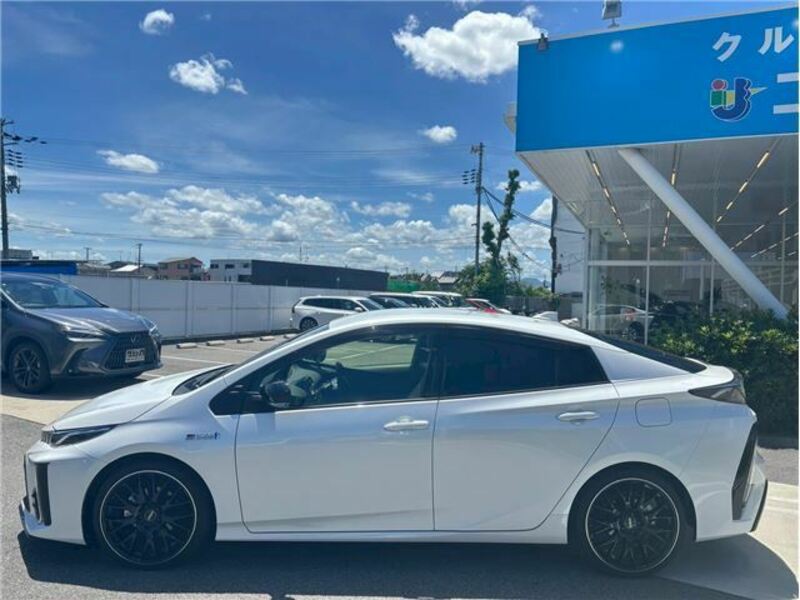 PRIUS PHV