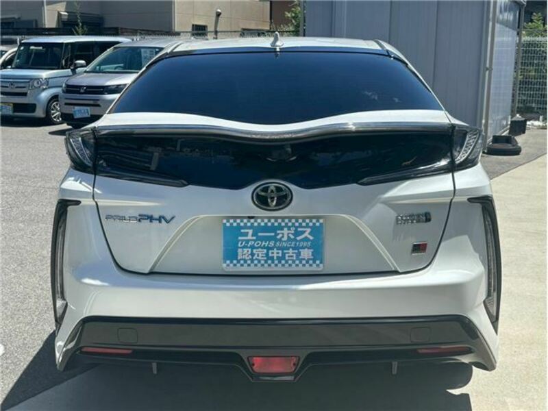 PRIUS PHV