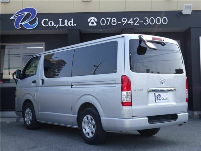 HIACE VAN