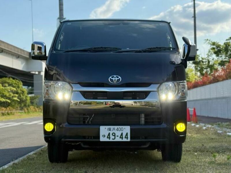 HIACE VAN