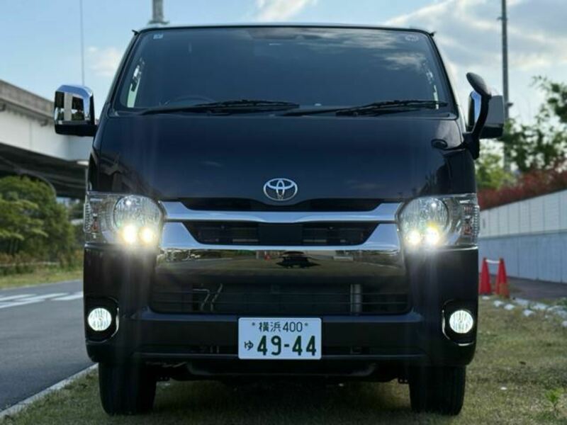 HIACE VAN