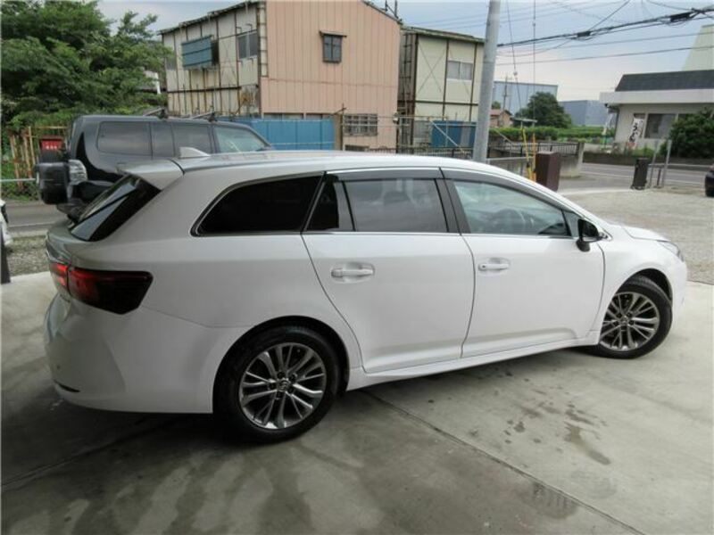 AVENSIS WAGON