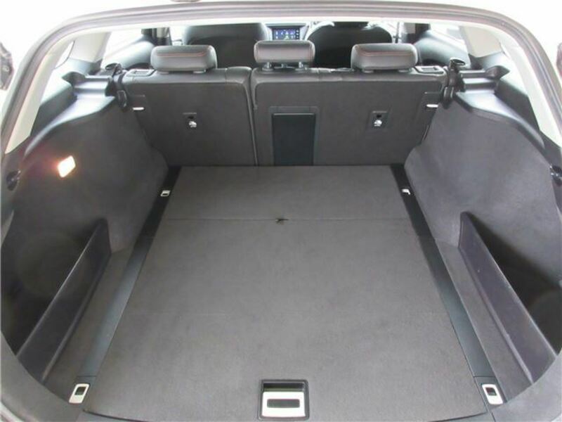 AVENSIS WAGON
