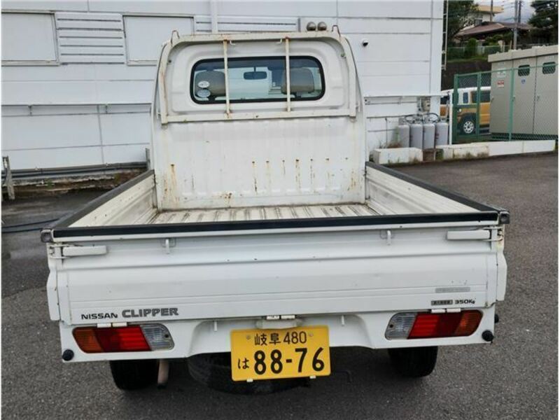 CLIPPER TRUCK