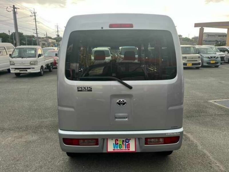 PIXIS VAN