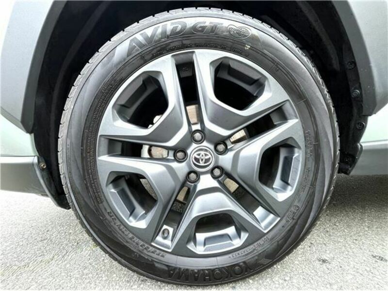 RAV4