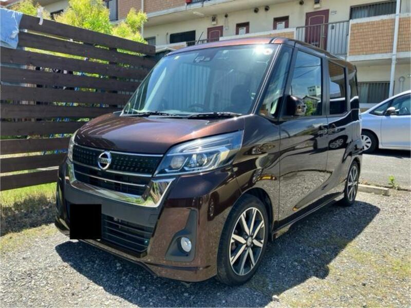 NISSAN DAYZ ROOX