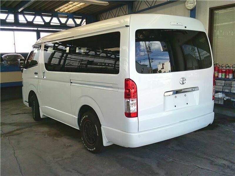 HIACE