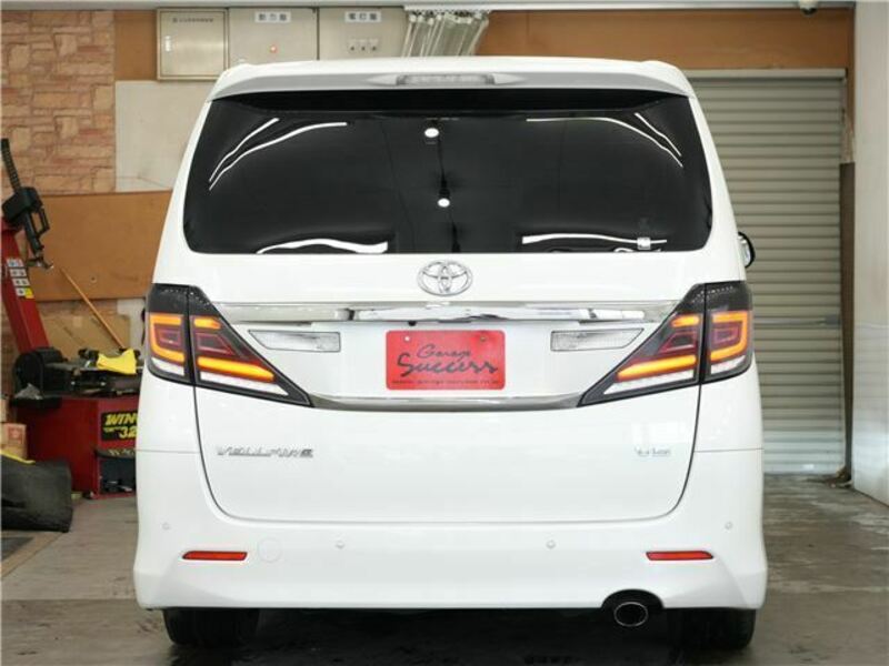 VELLFIRE