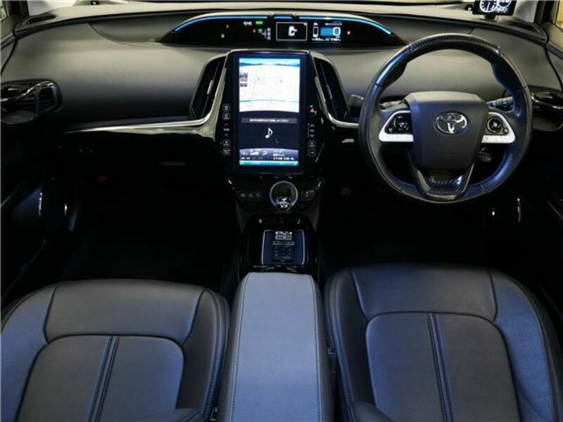 PRIUS PHV