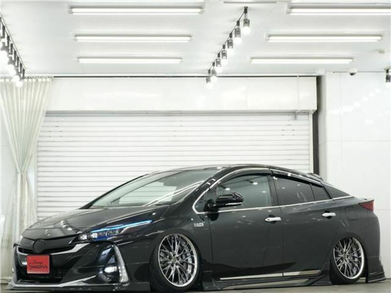 PRIUS PHV