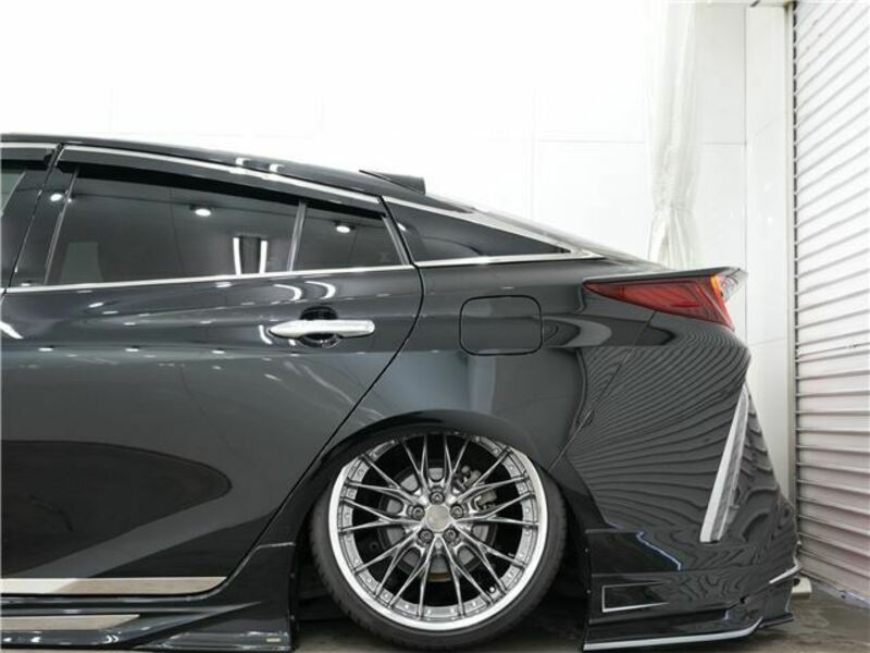 PRIUS PHV