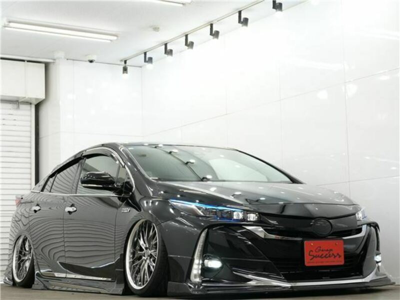 PRIUS PHV