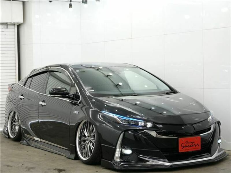 PRIUS PHV