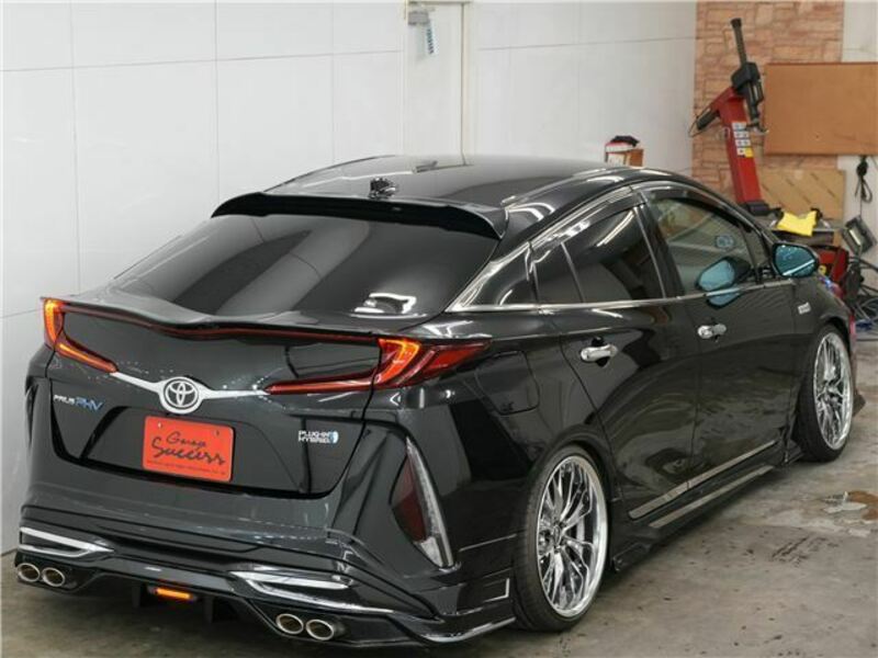 PRIUS PHV