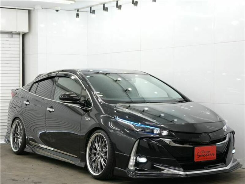 PRIUS PHV