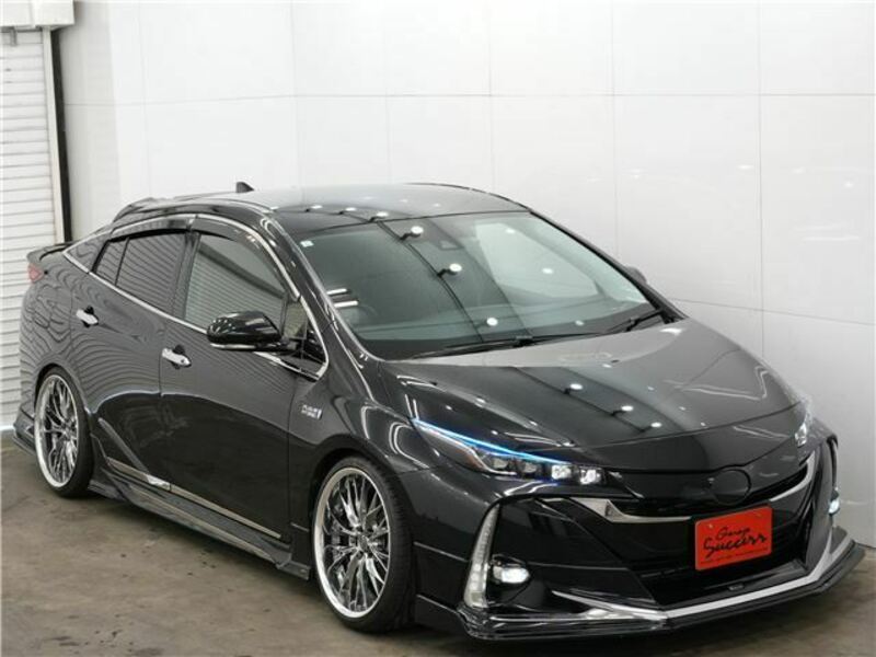 PRIUS PHV