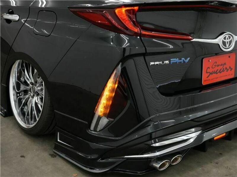 PRIUS PHV