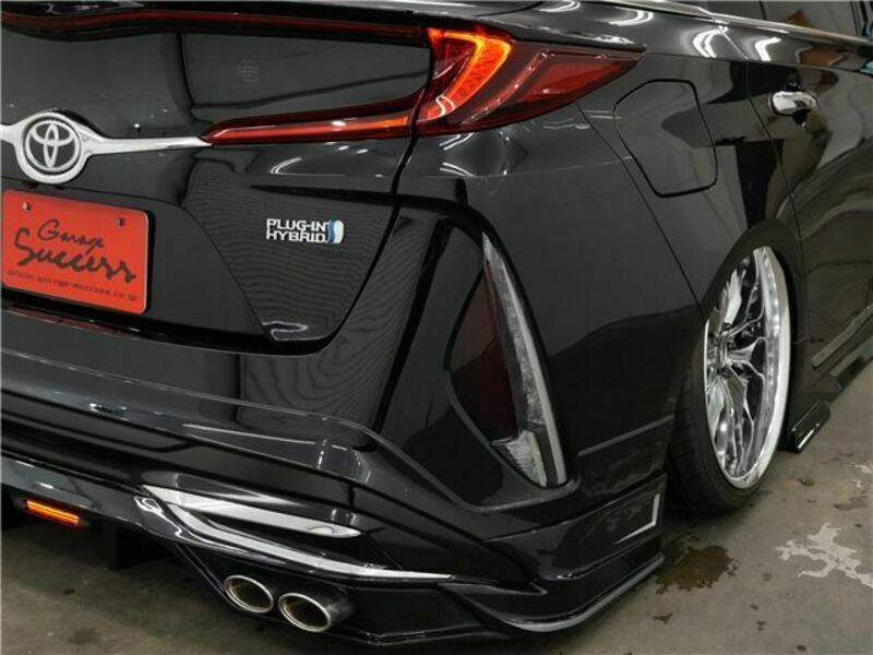 PRIUS PHV