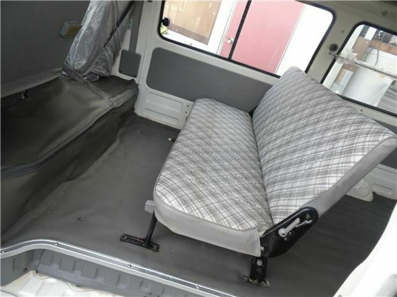 BONGO VAN