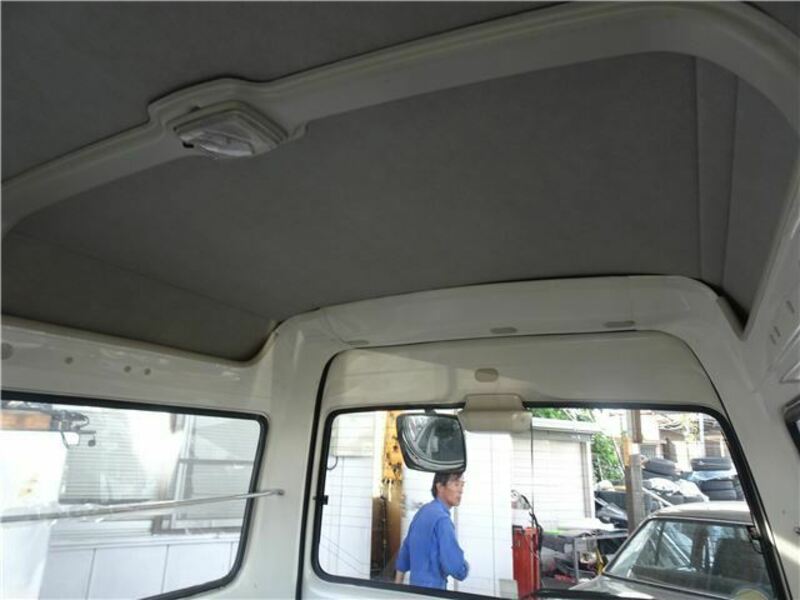 BONGO VAN