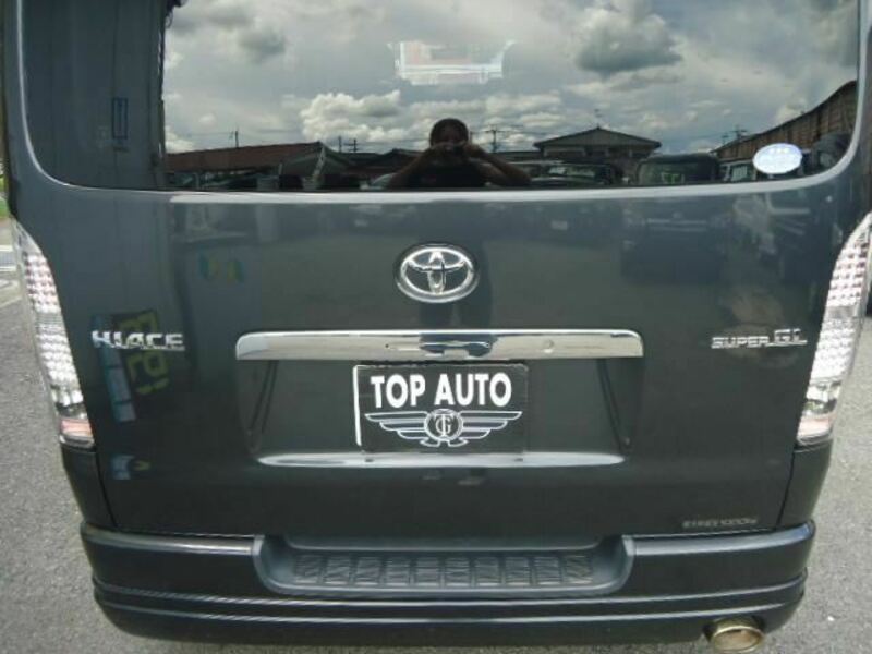 HIACE VAN