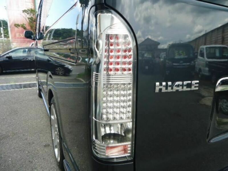 HIACE VAN