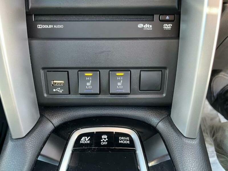 COROLLA CROSS