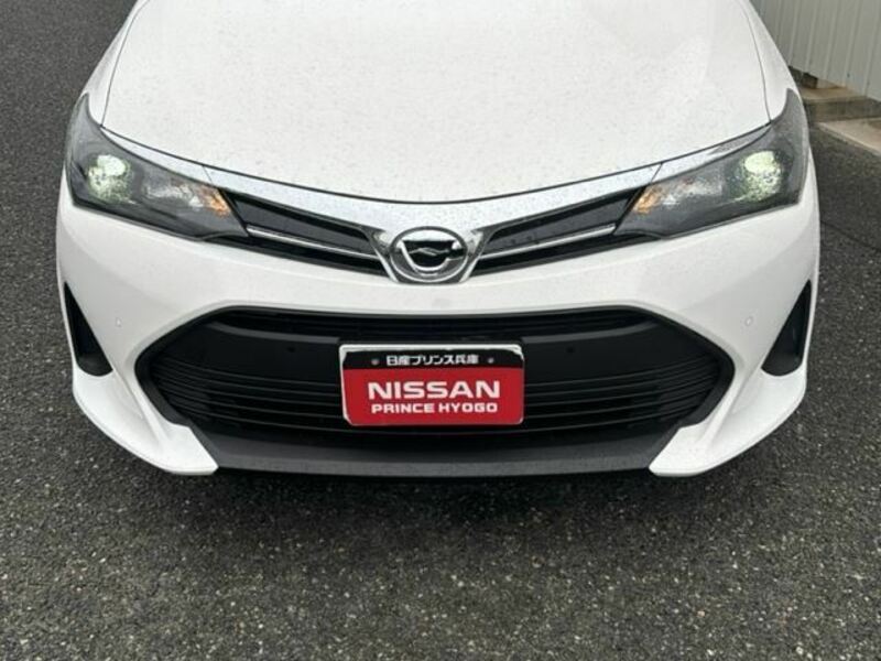 COROLLA AXIO