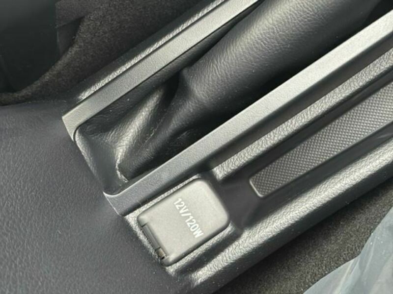 COROLLA AXIO