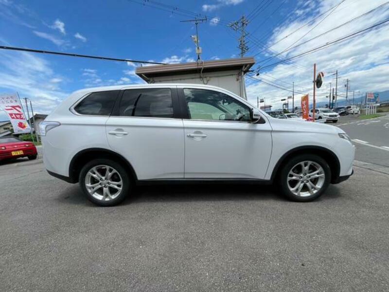 OUTLANDER
