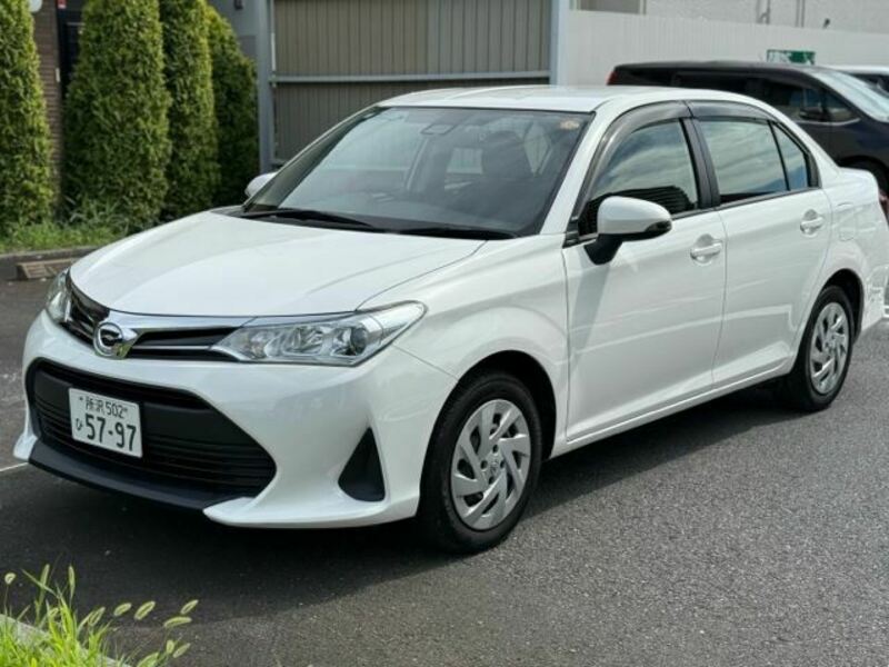 COROLLA AXIO