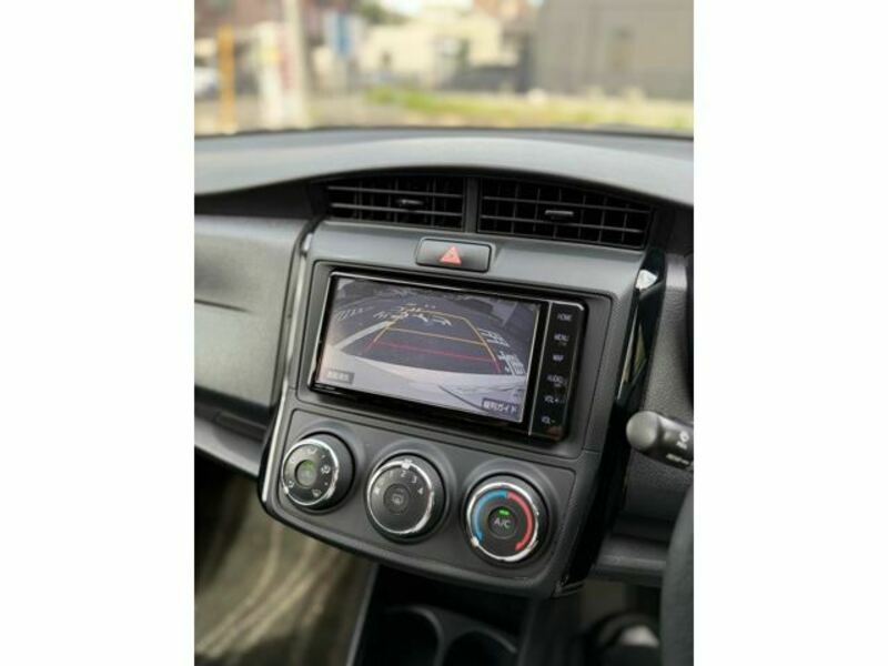 COROLLA AXIO