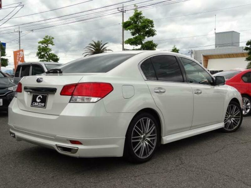 LEGACY B4