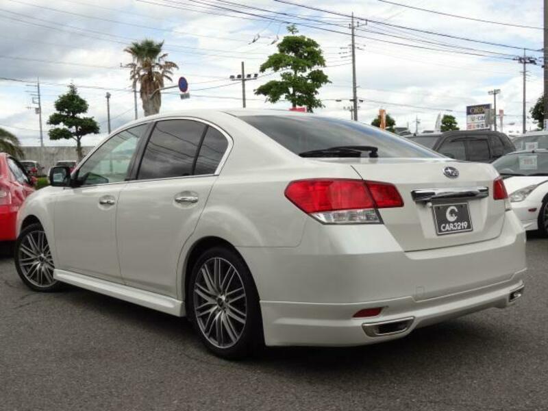 LEGACY B4