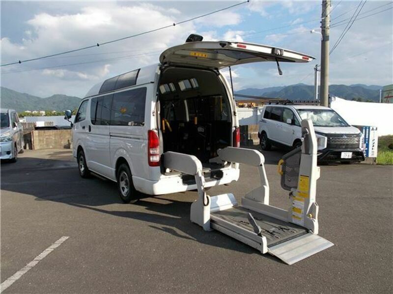 HIACE
