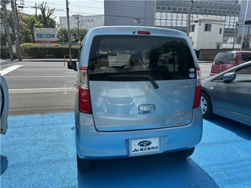 WAGON R