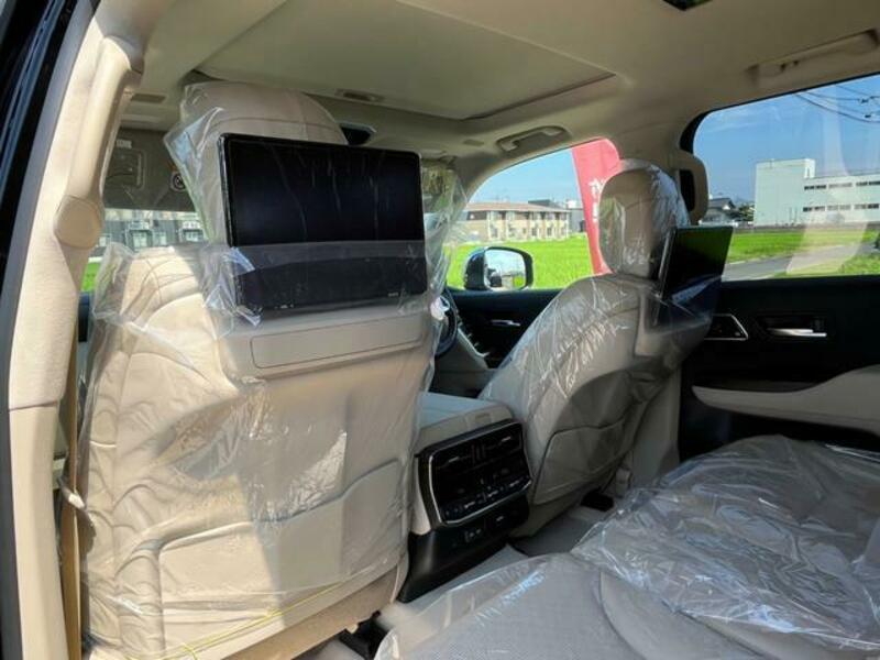 LAND CRUISER