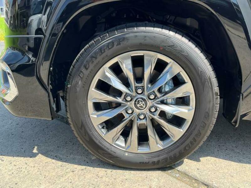 LAND CRUISER